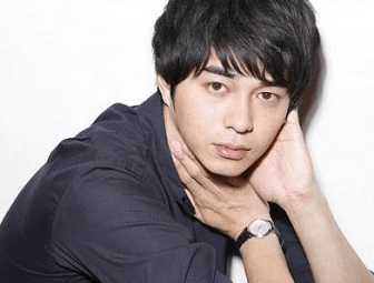 渡辺涼太\u2026美都の夫。眼科を受診した際、受付だった美都に一目ぼれし結婚まで至った。料理好き。基本的には優しい性格だが、美都の携帯電話を盗み見する癖が付いて